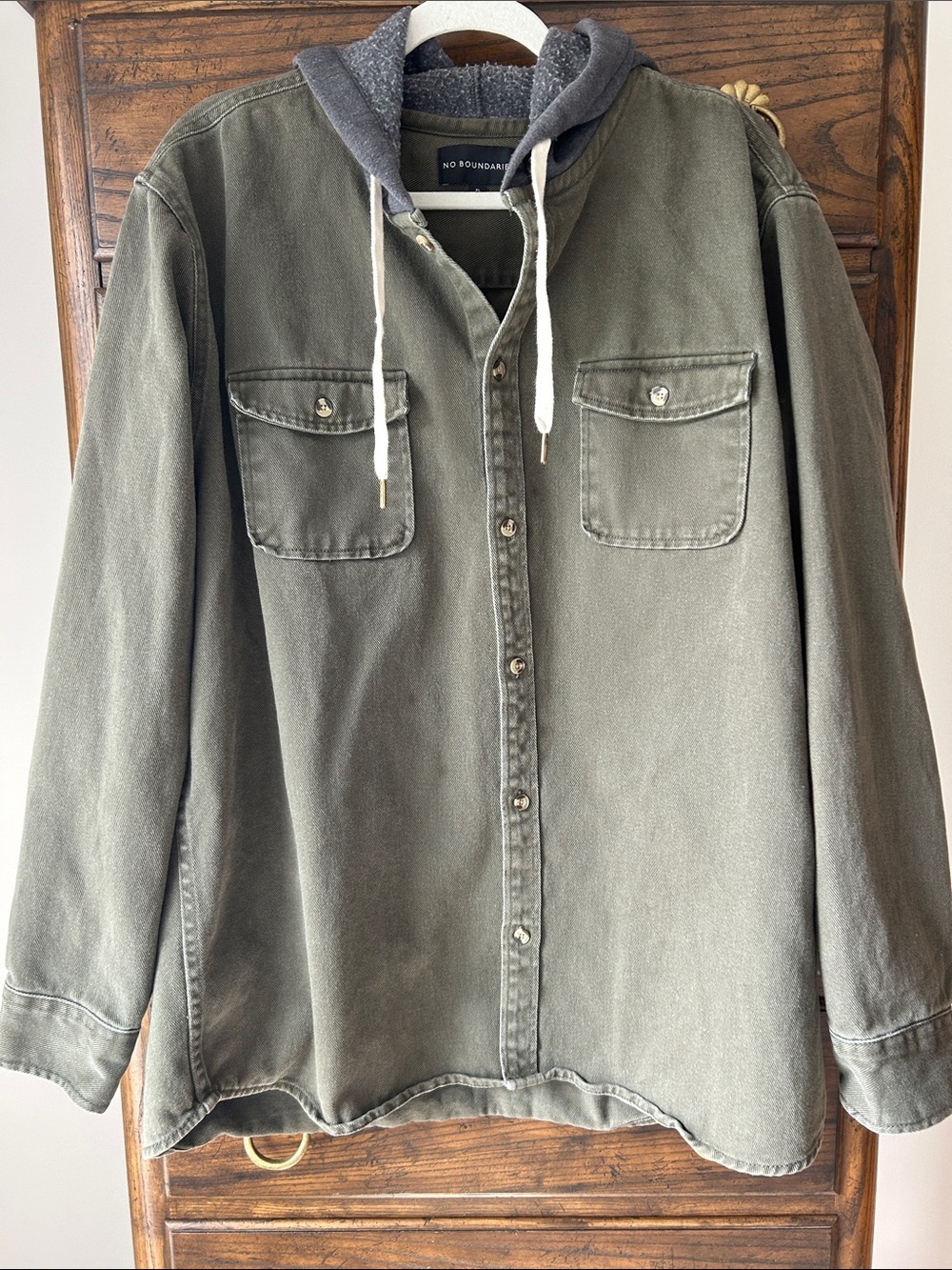 Men’s No Boundaries Army Green Military-Style Jacket with Gray Hood, XL